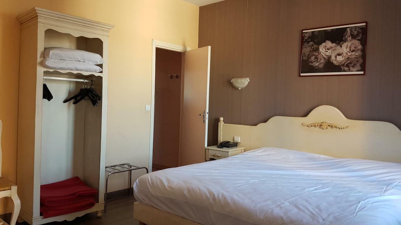 Hotel Au Lion D'Or Nogent-le-Rotrou Bilik gambar