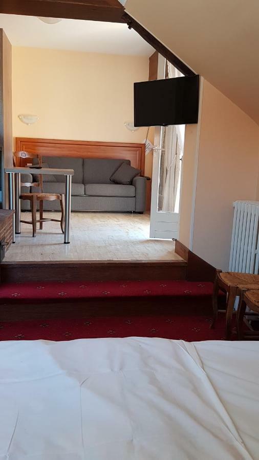Hotel Au Lion D'Or Nogent-le-Rotrou Bilik gambar